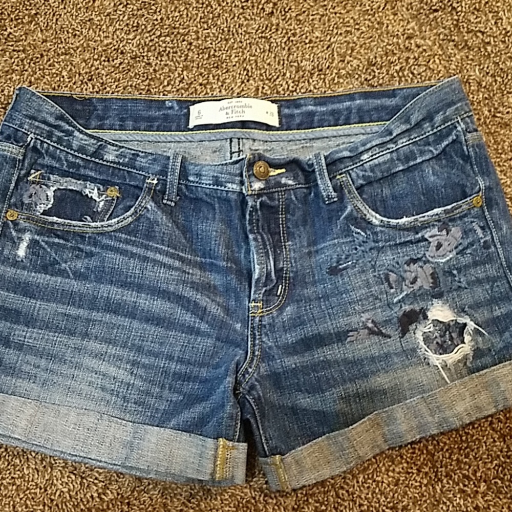 Abercrombie Shorts - Picture 3 of 3